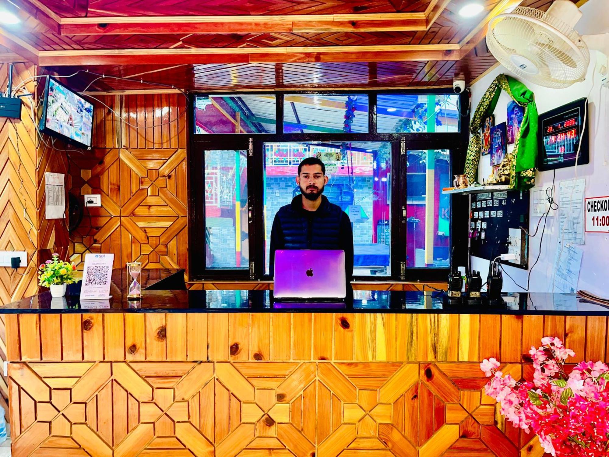 Hotel Dream Valley Kasol #Near Mall Road #River View #Parking #Gaming Zone #Open Terrace #Restaurant 외부 사진