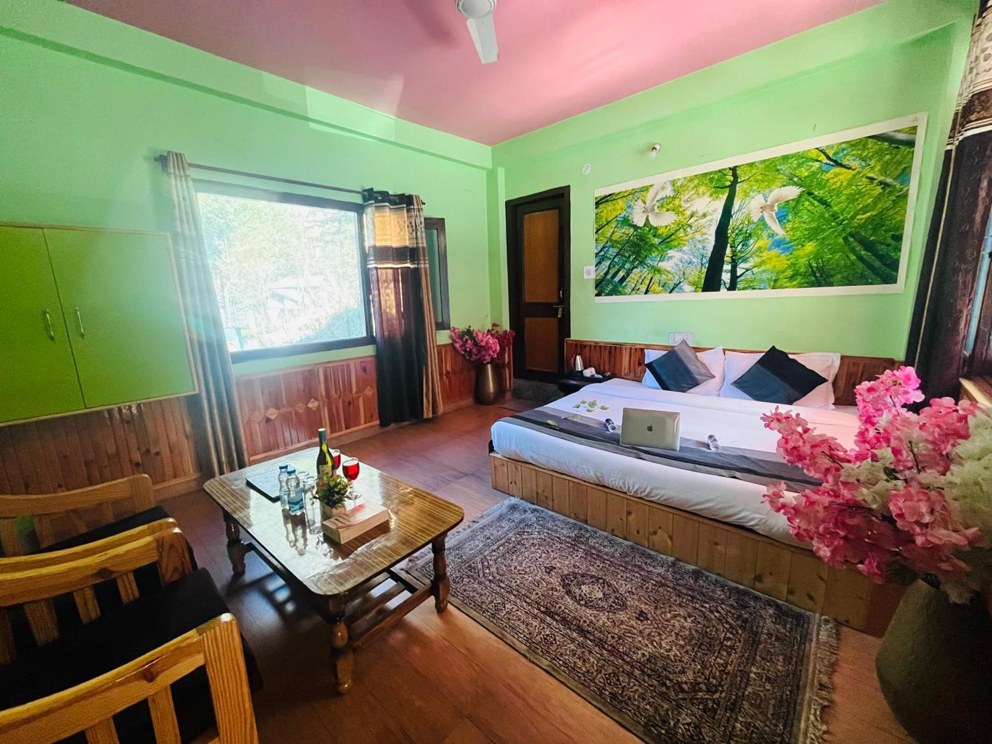 Hotel Dream Valley Kasol #Near Mall Road #River View #Parking #Gaming Zone #Open Terrace #Restaurant 외부 사진