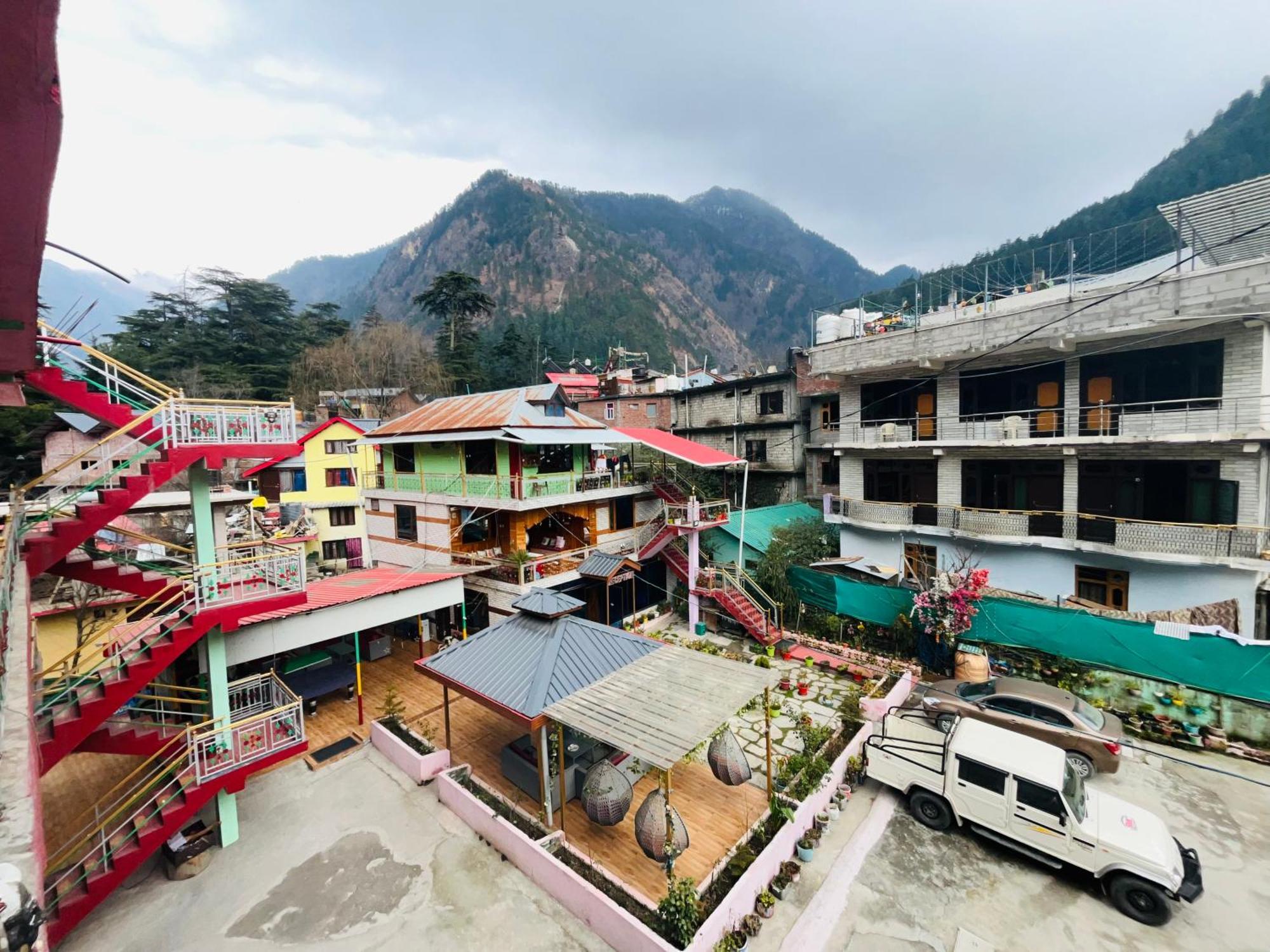 Hotel Dream Valley Kasol #Near Mall Road #River View #Parking #Gaming Zone #Open Terrace #Restaurant 외부 사진