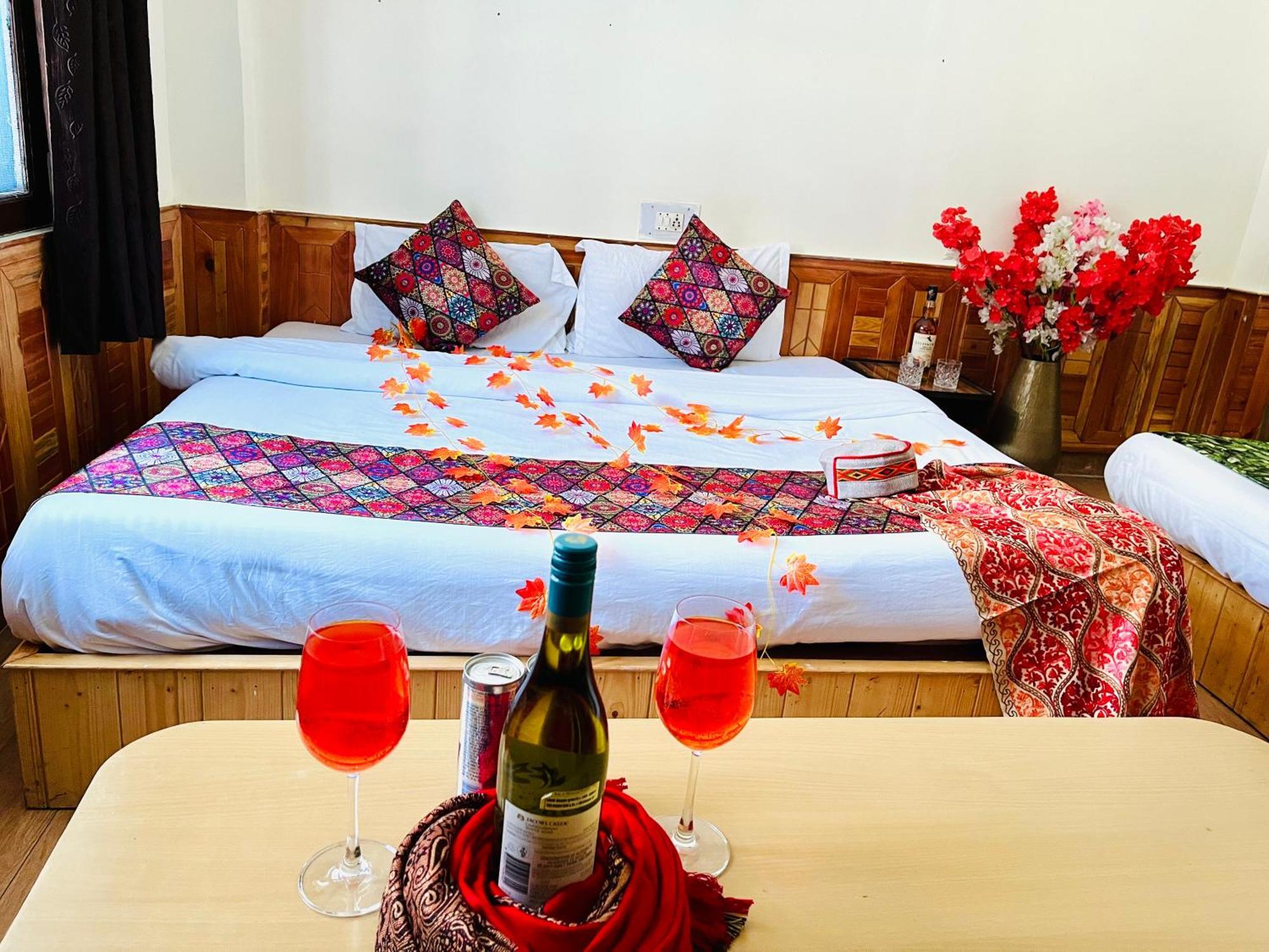 Hotel Dream Valley Kasol #Near Mall Road #River View #Parking #Gaming Zone #Open Terrace #Restaurant 외부 사진