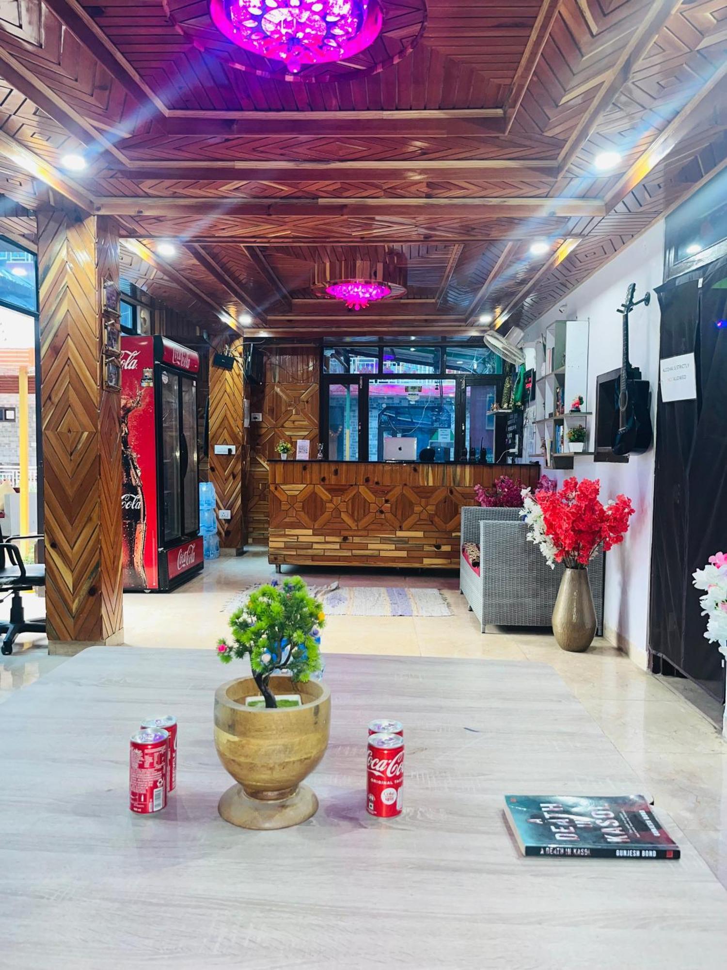Hotel Dream Valley Kasol #Near Mall Road #River View #Parking #Gaming Zone #Open Terrace #Restaurant 외부 사진