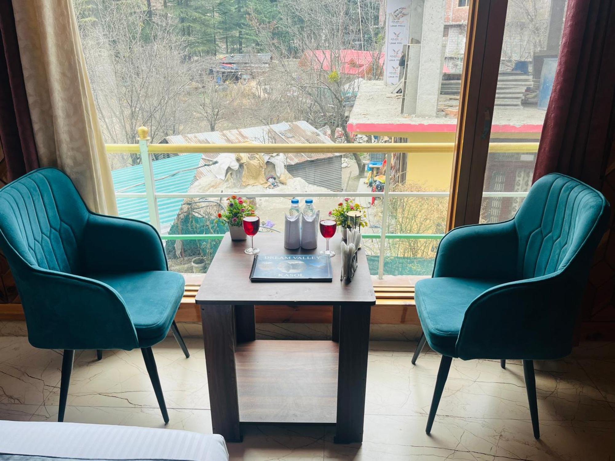 Hotel Dream Valley Kasol #Near Mall Road #River View #Parking #Gaming Zone #Open Terrace #Restaurant 외부 사진