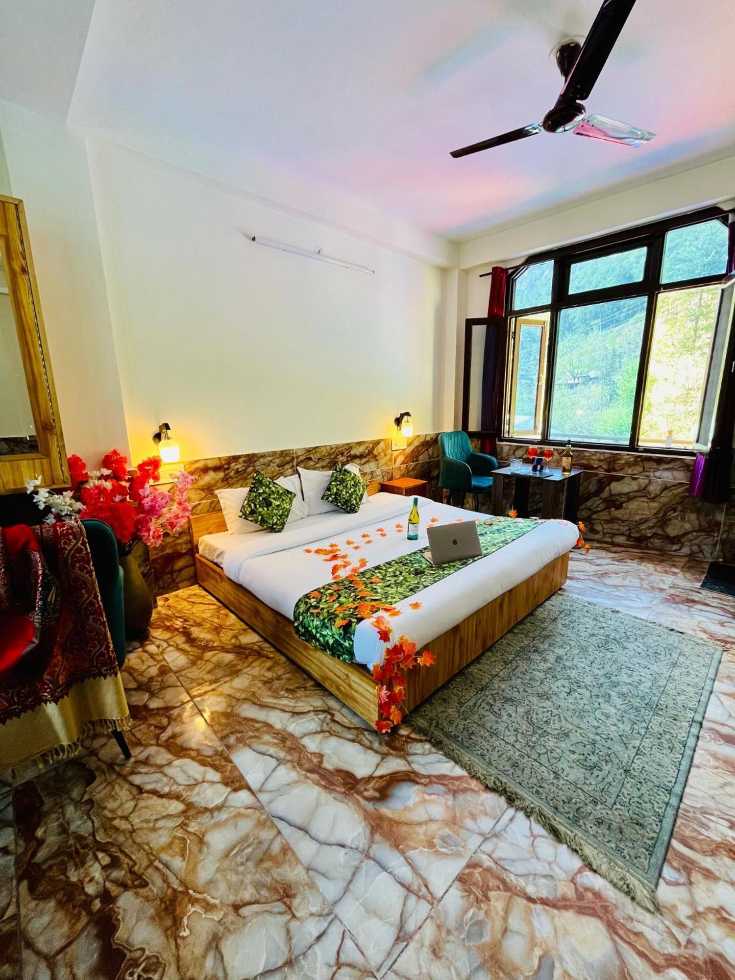 Hotel Dream Valley Kasol #Near Mall Road #River View #Parking #Gaming Zone #Open Terrace #Restaurant 외부 사진