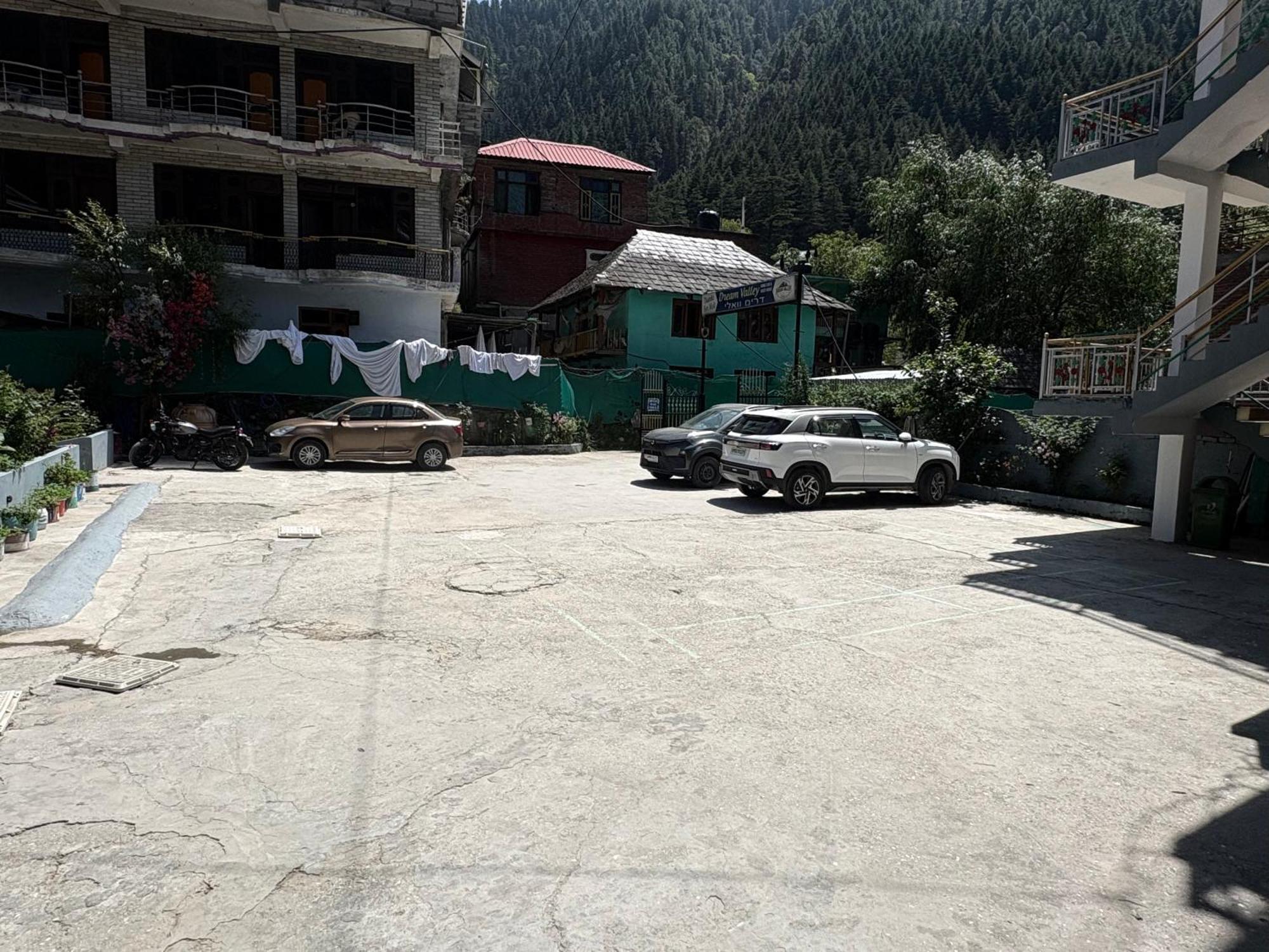 Hotel Dream Valley Kasol #Near Mall Road #River View #Parking #Gaming Zone #Open Terrace #Restaurant 외부 사진