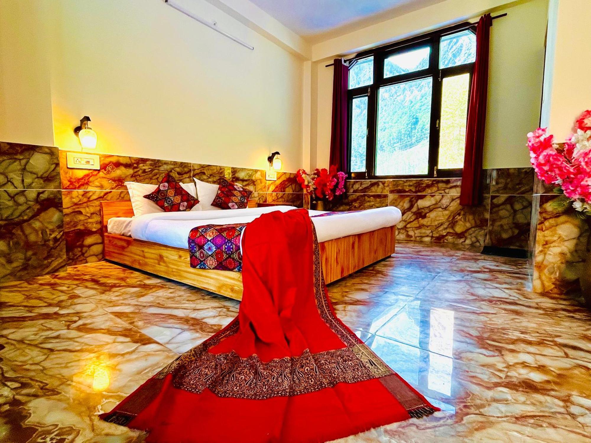 Hotel Dream Valley Kasol #Near Mall Road #River View #Parking #Gaming Zone #Open Terrace #Restaurant 외부 사진