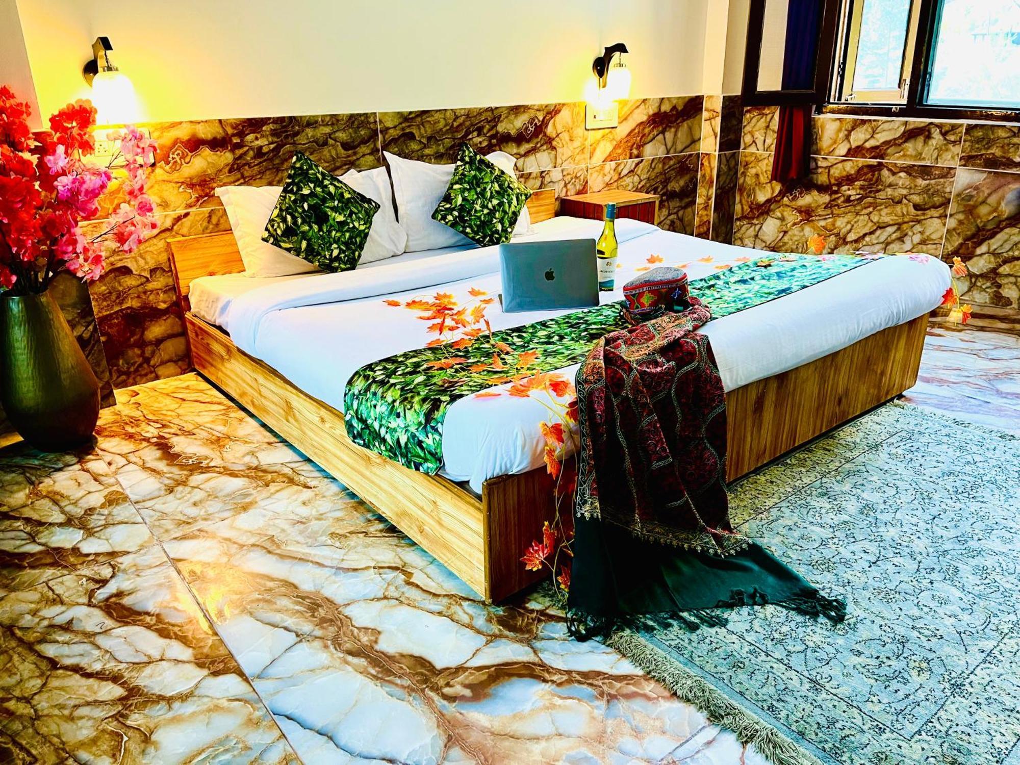 Hotel Dream Valley Kasol #Near Mall Road #River View #Parking #Gaming Zone #Open Terrace #Restaurant 외부 사진