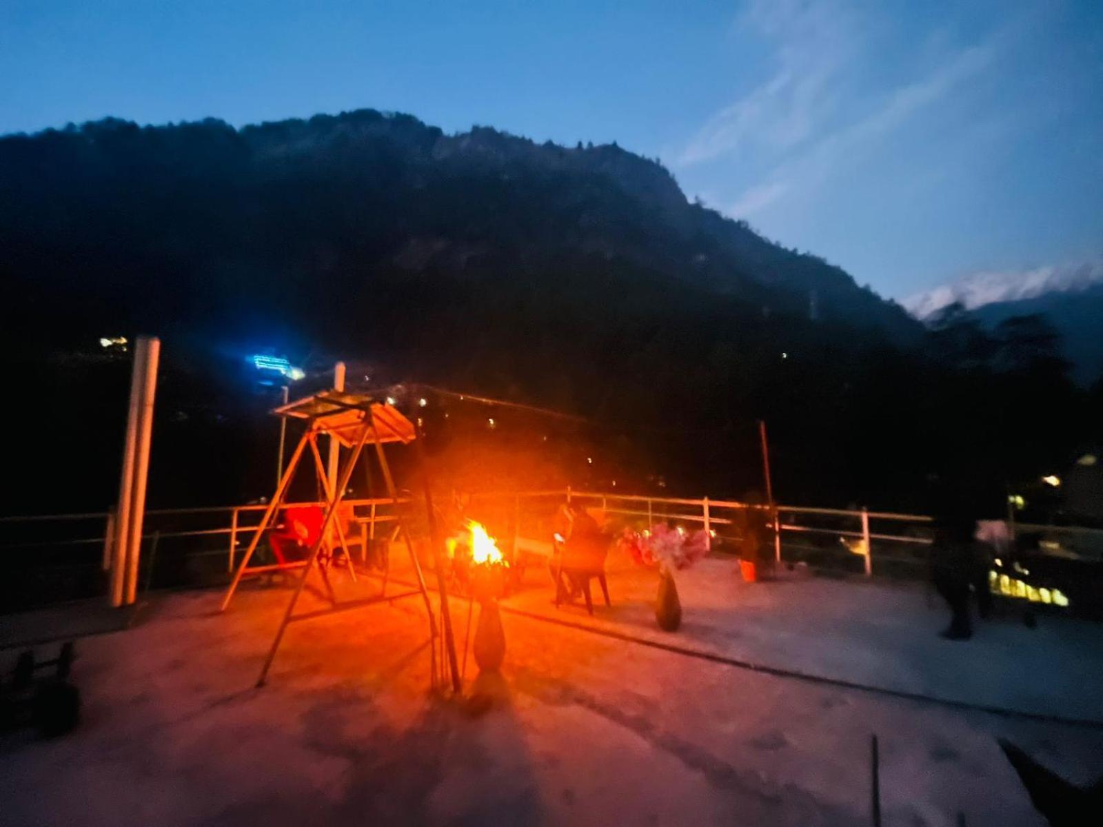 Hotel Dream Valley Kasol #Near Mall Road #River View #Parking #Gaming Zone #Open Terrace #Restaurant 외부 사진