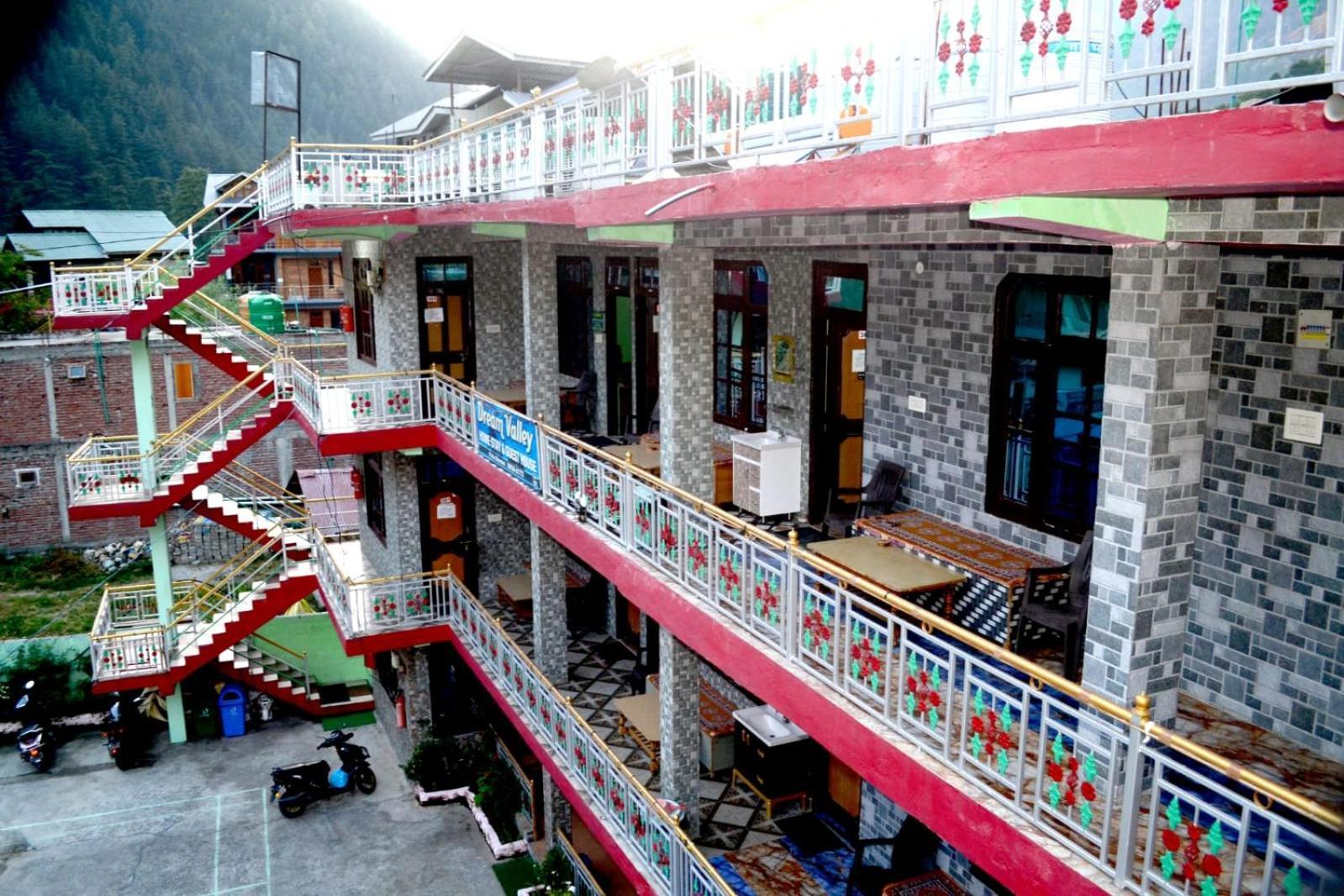 Hotel Dream Valley Kasol #Near Mall Road #River View #Parking #Gaming Zone #Open Terrace #Restaurant 외부 사진